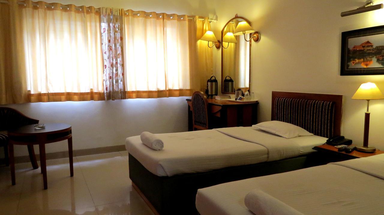 Hotel Grape City Nashik Exterior foto